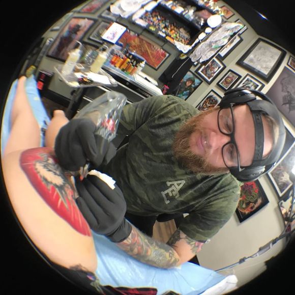 Meet your Posher, Josh - Picture 1 of 1